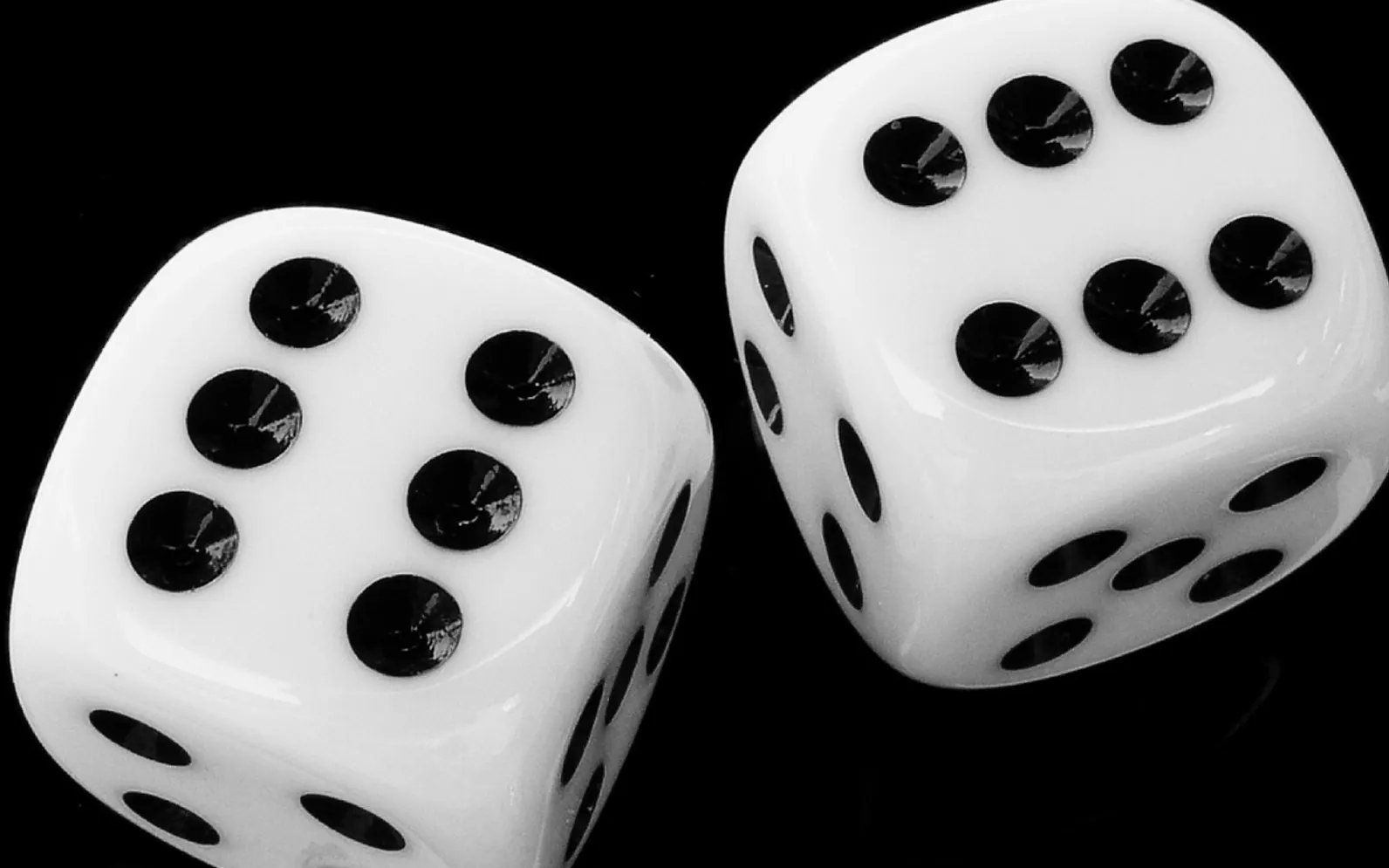 Dice, gambling and chance