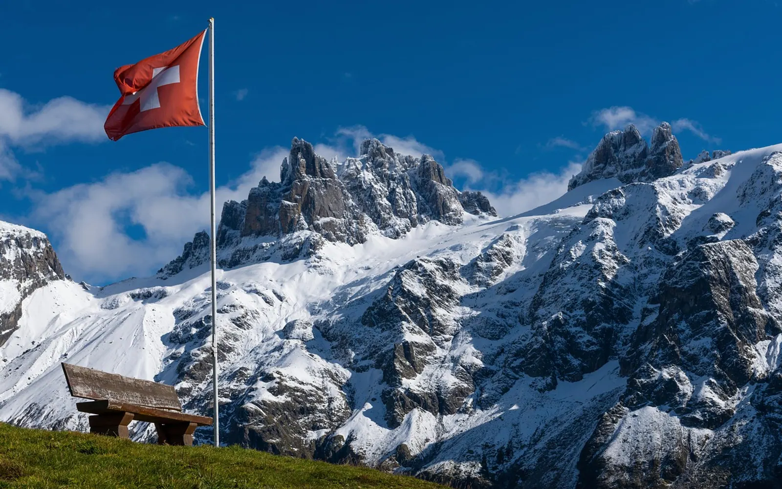 Mountains, peak and flag